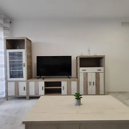 Reserva De Piscina Y Terraza * 马尔韦利亚