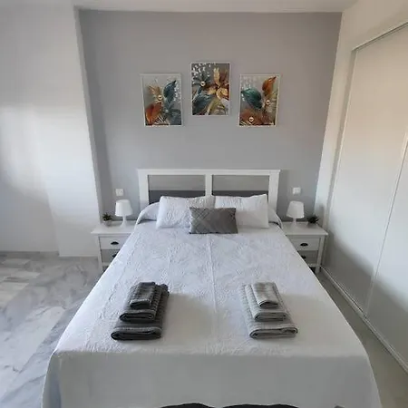 Reserva De Piscina Y Terraza Марбелья